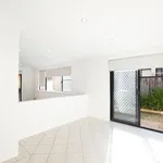 Rent 3 bedroom house in Ellenbrook