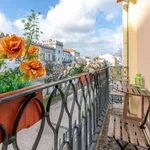 Rent a room of 80 m² in lisbon