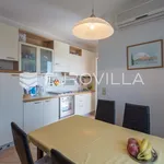 Rent 2 bedroom apartment of 77 m² in Rovinj