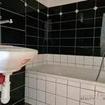 Pronajměte si 3 ložnic/e byt o rozloze 65 m² v Rohatec