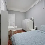 Rent 14 bedroom apartment in Lisbon