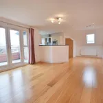 Rent 4 bedroom flat in Crosby