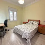 Rent a room of 102 m² in Madrid