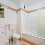 Rent 2 bedroom apartment of 90 m² in lisbon