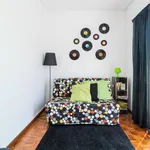 Rent 1 bedroom apartment in Porto