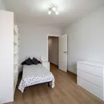 Rent a room of 124 m² in valencia