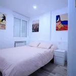 Rent 4 bedroom apartment of 65 m² in Madrid