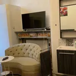 Rent a room of 100 m² in brussels