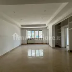 Rent 4 bedroom apartment of 168 m² in Rome