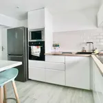 Rent a room of 300 m² in paris