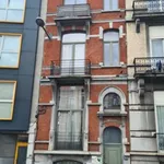 Huur 2 slaapkamer appartement in Ixelles