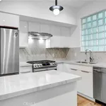 Rent 3 bedroom apartment of 174 m² in sherman oaks