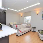 Flat to rent in Nightingale Road, Guildford, Surrey GU1