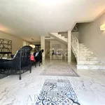 Rent 7 bedroom house of 260 m² in Pietrasanta