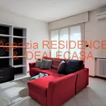 Rent 2 bedroom apartment of 90 m² in Padova