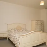 Rent 2 bedroom apartment in Glasgow