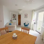 Rent 3 bedroom flat in Cambridge