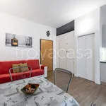 Rent 2 bedroom apartment of 55 m² in Milano