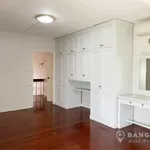 Rent 4 bedroom house of 360 m² in Bangkok