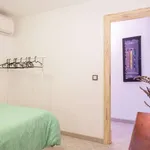 Rent 2 bedroom apartment of 80 m² in lisbon