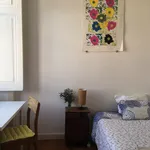 Rent a room of 150 m² in Lisbon