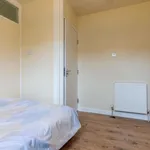 Rent 5 bedroom flat in West Midlands