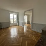 Rent 5 bedroom apartment of 153 m² in Nantes