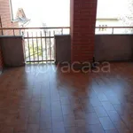 Appartamento in affitto a Grinzane Cavour via Belvedere, non arredato/vuoto, box, terrazzo - TrovaCasa