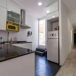 Rent a room of 87 m² in valencia