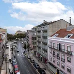 Rent 4 bedroom apartment of 40 m² in Lisboa