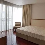 Rent 3 bedroom apartment of 297 m² in Bangkok