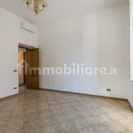 Rent 4 bedroom apartment of 140 m² in Rome