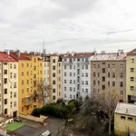 Pronajměte si 3 ložnic/e byt o rozloze 93 m² v Prague