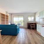 Rent 2 bedroom apartment of 50 m² in Paris