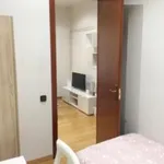 Rent 3 bedroom apartment in Barcelona