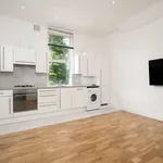 Rent 2 bedroom flat in London