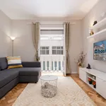 Rent 3 bedroom apartment of 120 m² in Porto