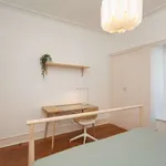 Rent a room in lisbon