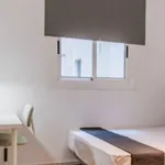 Rent 7 bedroom apartment in Valencia