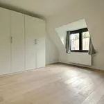 Maison de 1000 m² avec 3 chambre(s) en location à Uccle - Ukkel