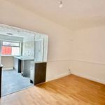 Rent 3 bedroom flat in North West England