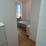 Rent a room of 150 m² in madrid