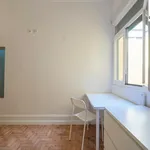 Rent 16 bedroom apartment in Lisbon