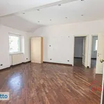 Affitto 3 camera appartamento di 102 m² in Genoa