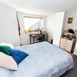 Rent 6 bedroom house in Leeds