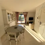 Rent 2 bedroom apartment in Hyères