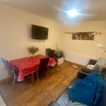 Rent 4 bedroom flat in East Midlands