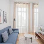 Rent 1 bedroom apartment of 50 m² in Porto