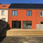 Maison de 371 m² avec 3 chambre(s) en location à Mons