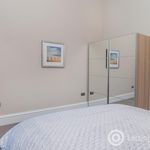 Rent 2 bedroom flat in Edinburgh